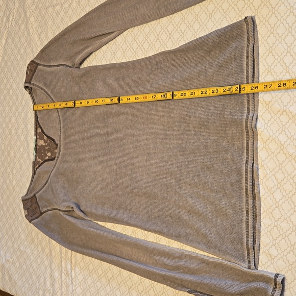 Ladies Top from Maurices Size M - Picture 3 of 11